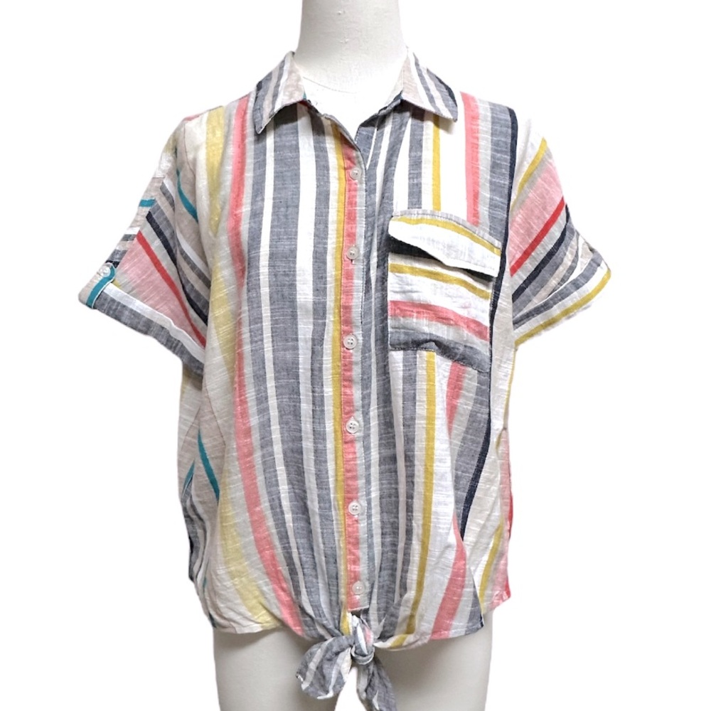 NSR Tie-Front Button-Up Blouse with front pocket‎ women’s size small (3050)
